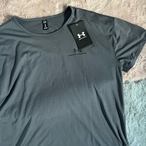 Under armour gray loose vanish energy short sleeve top